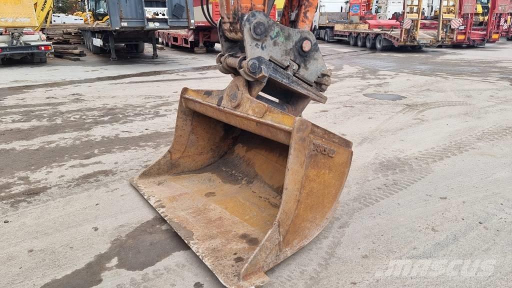 Hitachi ZX 210 LC-6 Гусеничні екскаватори