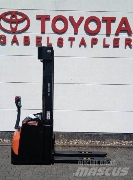 Toyota SWE160L Ручний візок
