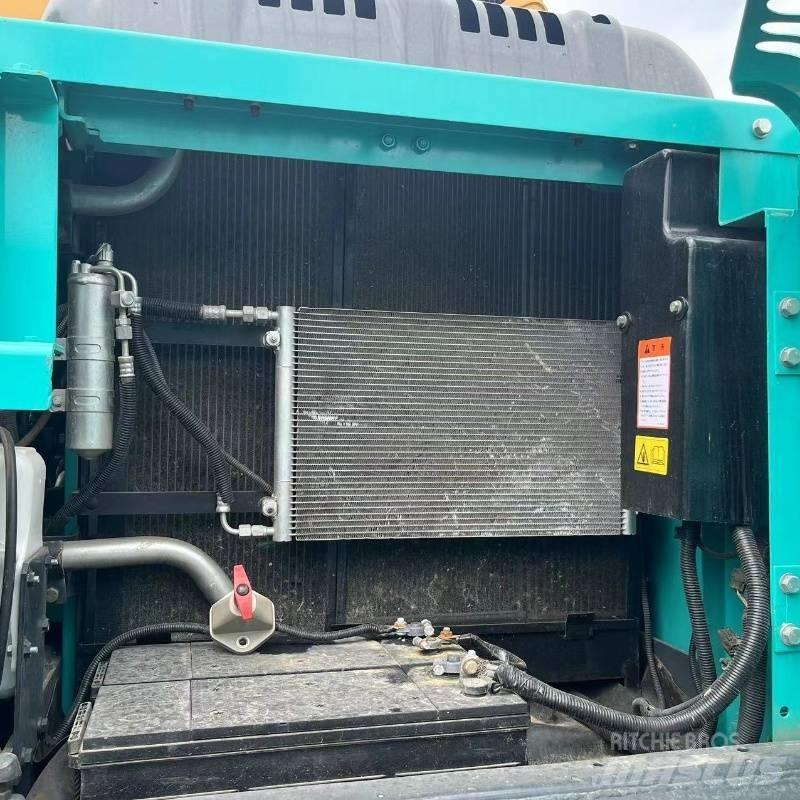 Kobelco SK 200 Гусеничні екскаватори