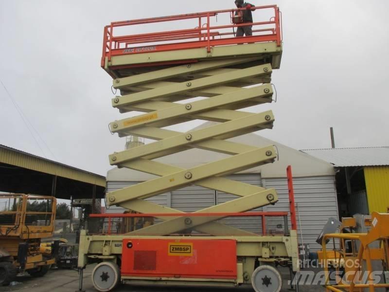 JLG Liftlux 245-12 Підйомники-ножиці