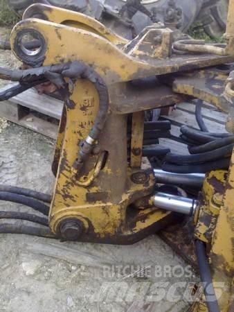  Kingpost Cat 428 Шасі