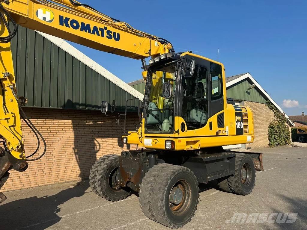Komatsu PW160-8 Колісні екскаватори