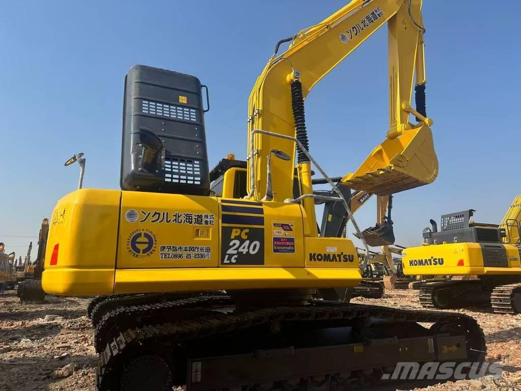 Komatsu PC 240 Гусеничні екскаватори