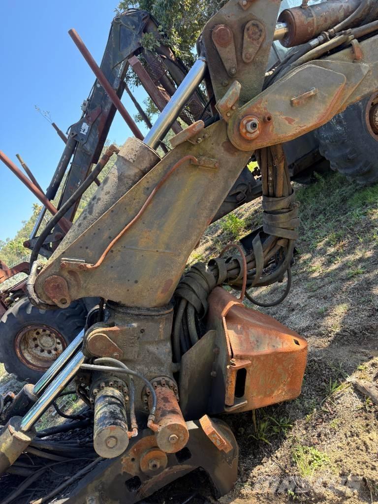 Timberjack 1270 Бони і ковші