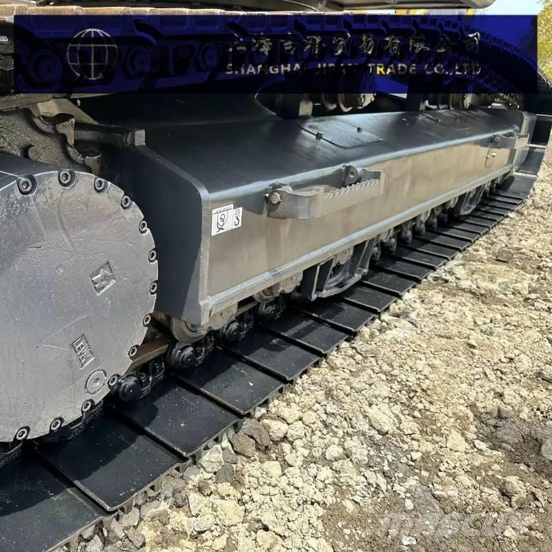 Volvo EC 240 Гусеничні екскаватори