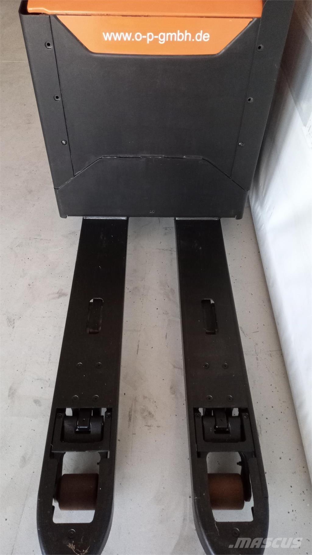 Toyota LPE 200 Ручний візок