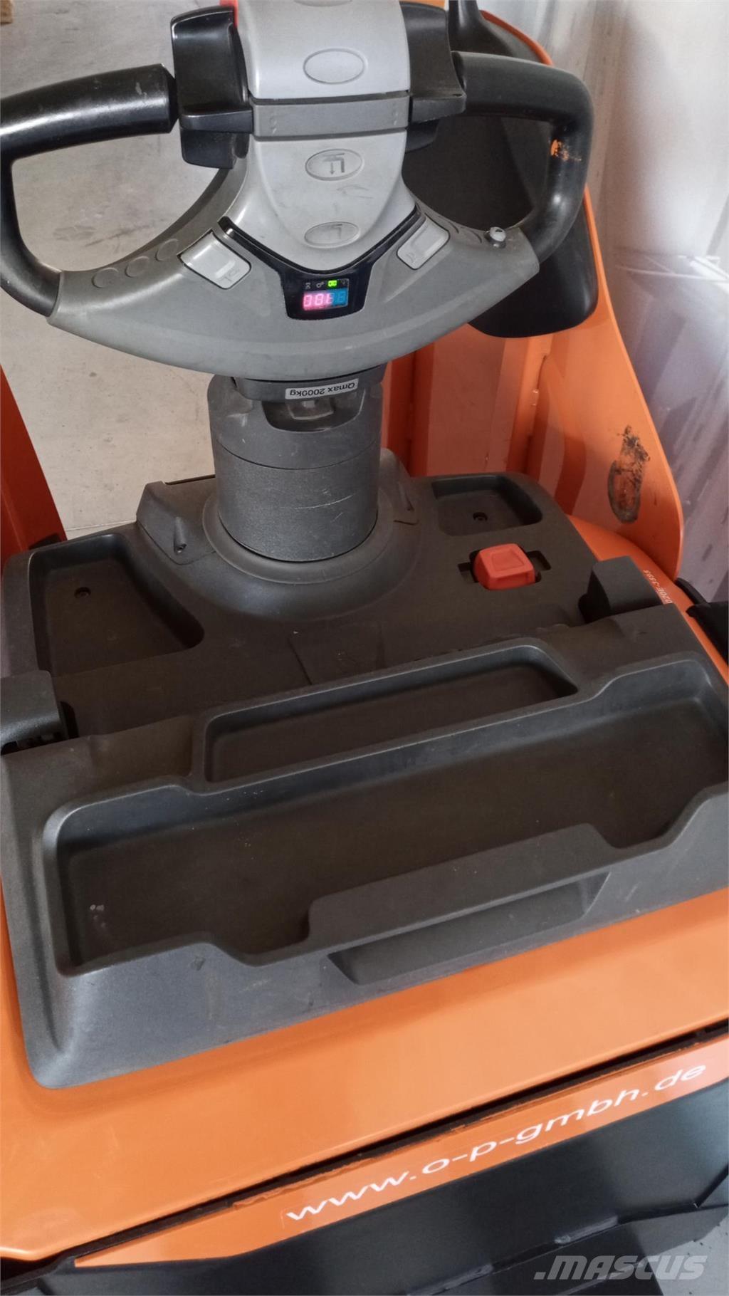 Toyota LPE 200 Ручний візок