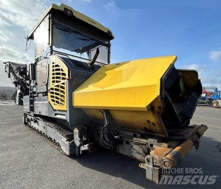 Bomag BMF 2500 S Асфальтовкладачі