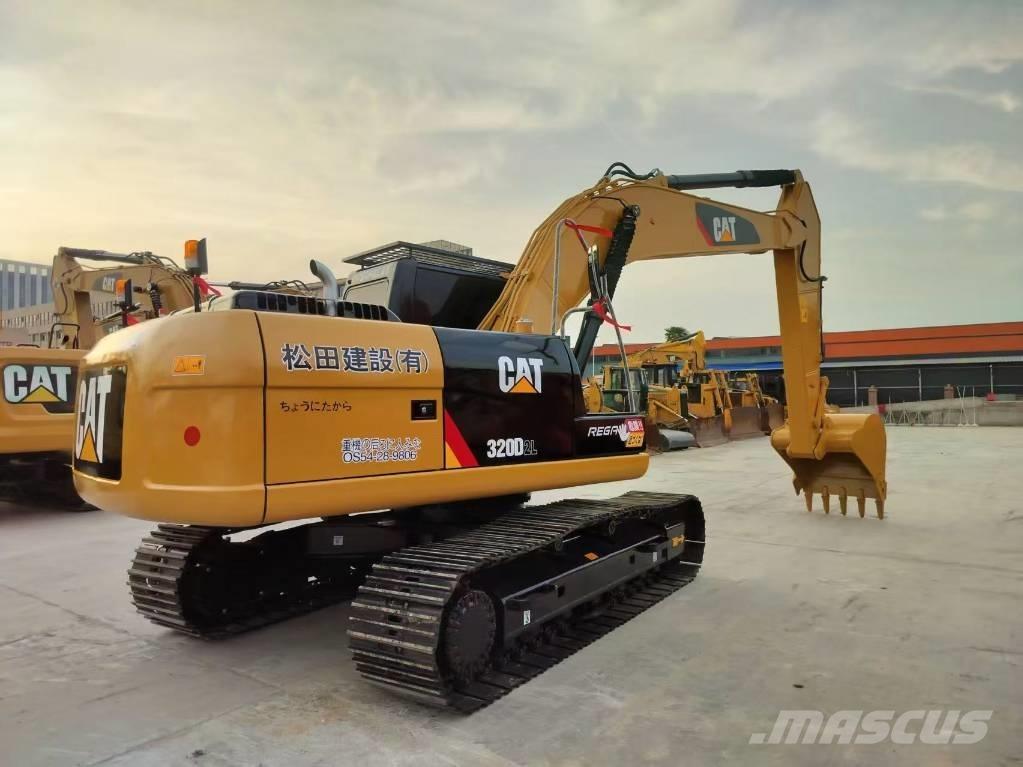 CAT 320 D2 Гусеничні екскаватори