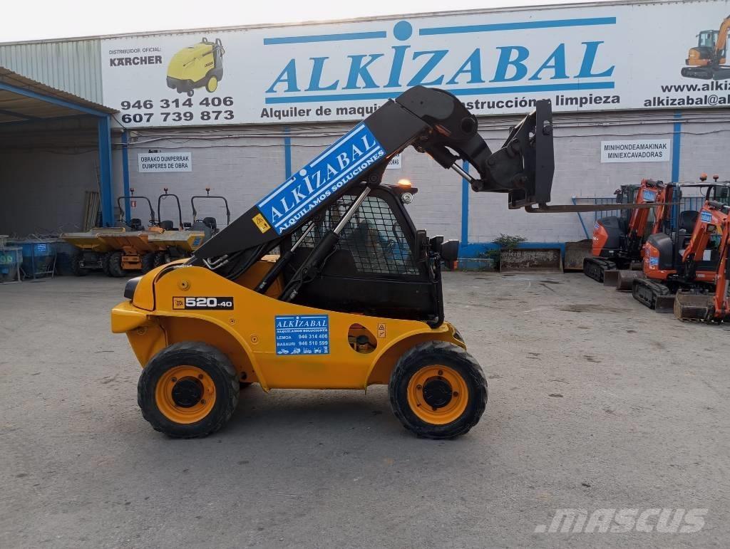 JCB 520-40 Телескопічні навантажувачі