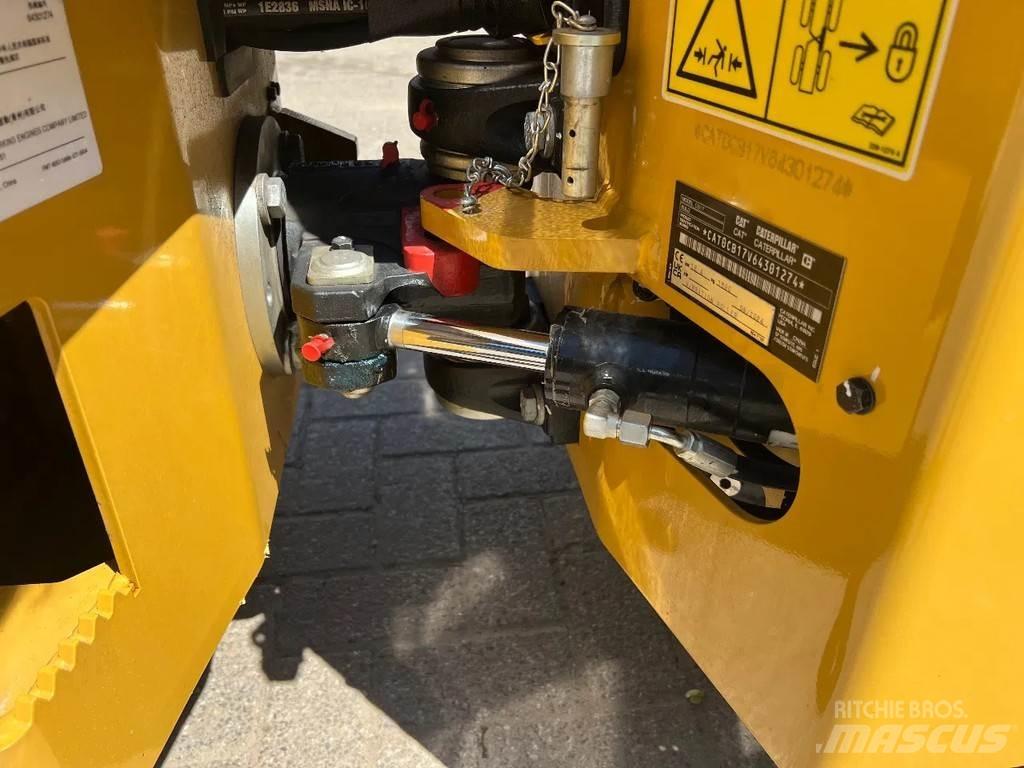 CAT CB1.7 Інші дорожні катки