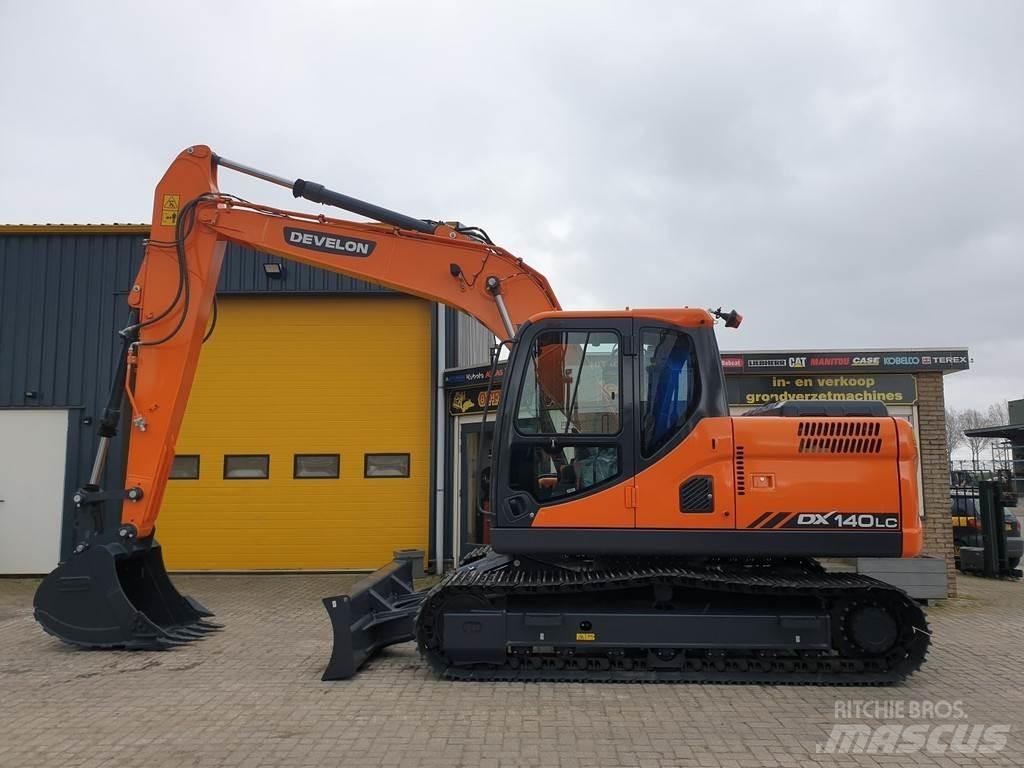 Develon DX140LC Гусеничні екскаватори