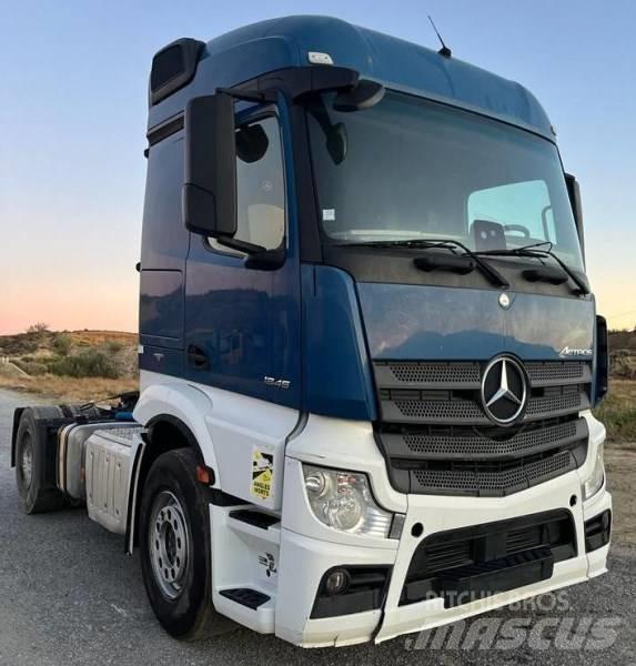 Mercedes-Benz 1845 Тягачі