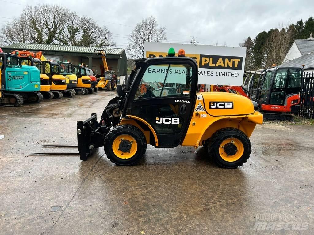 JCB 520-40 Телескопічні навантажувачі