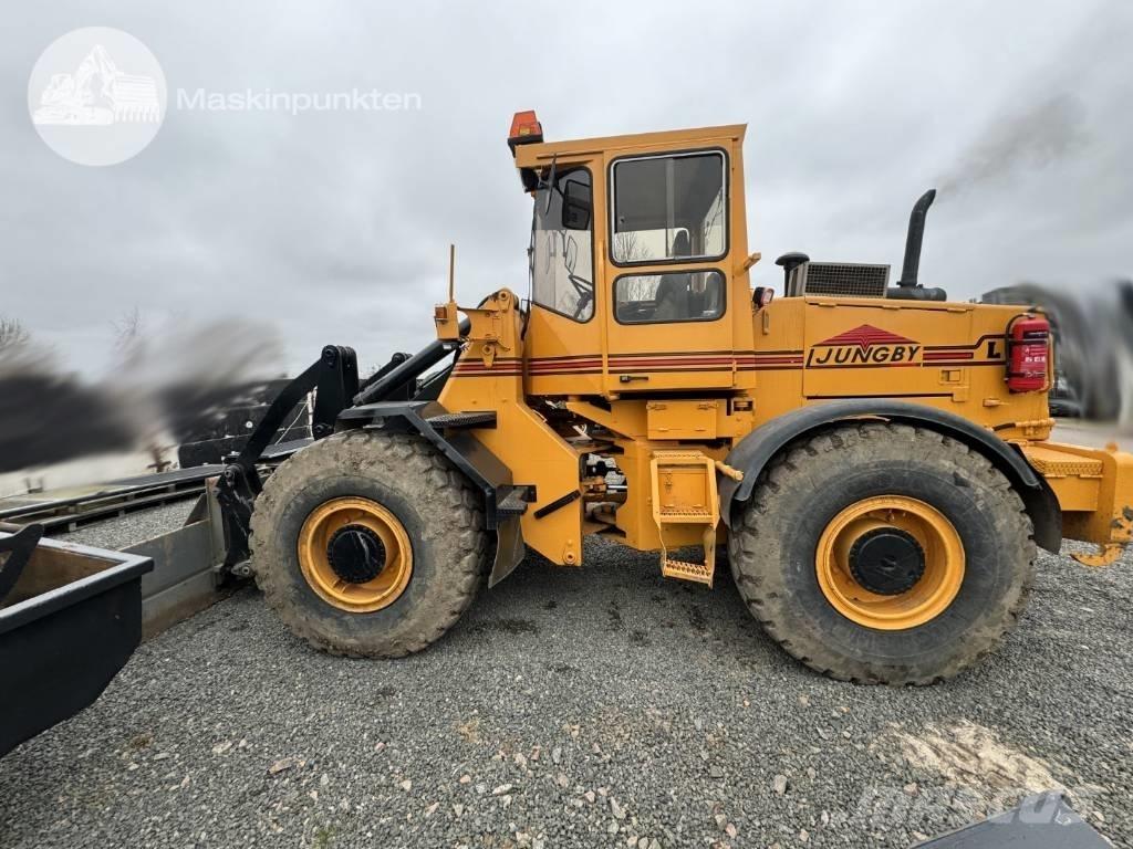 Ljungby 1322 Фронтальні навантажувачі
