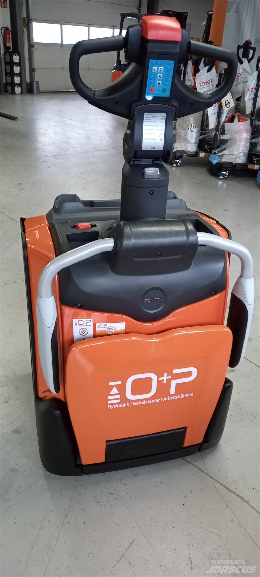 Toyota LPE200 Штабелери