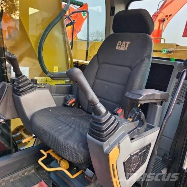 CAT 320 GC Гусеничні екскаватори