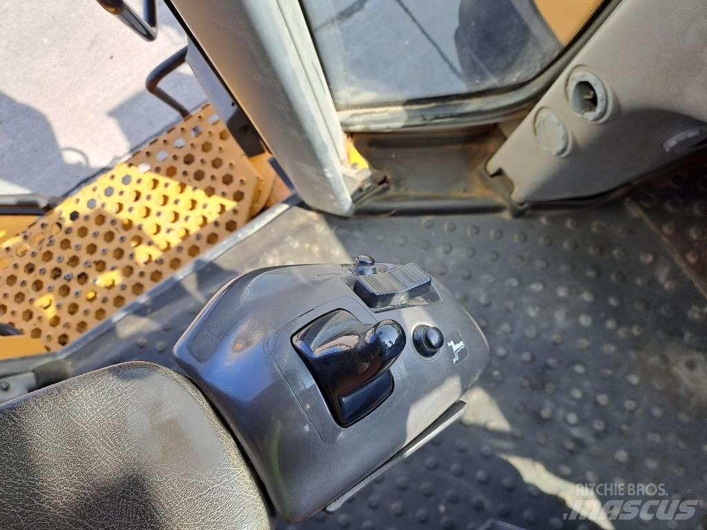 Volvo L 180 H Фронтальні навантажувачі