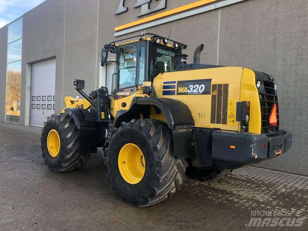Komatsu WA 320-8 Фронтальні навантажувачі