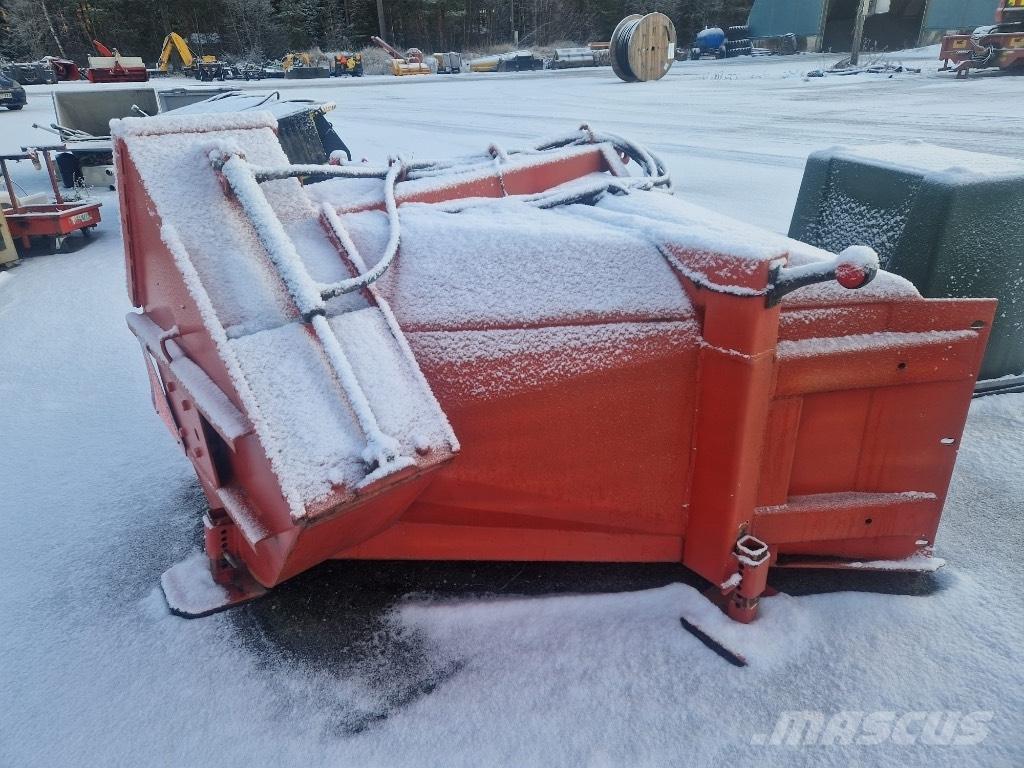 Esko 312 Снігомітли