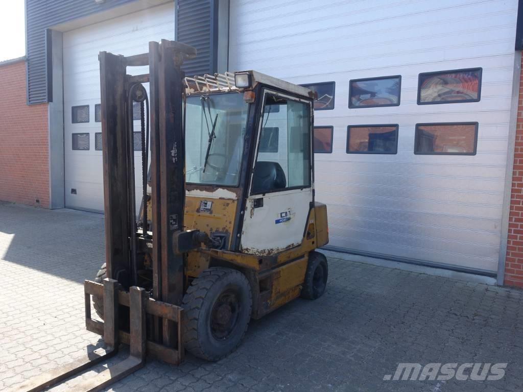 TCM FD 25 Z2 Дизельні навантажувачі