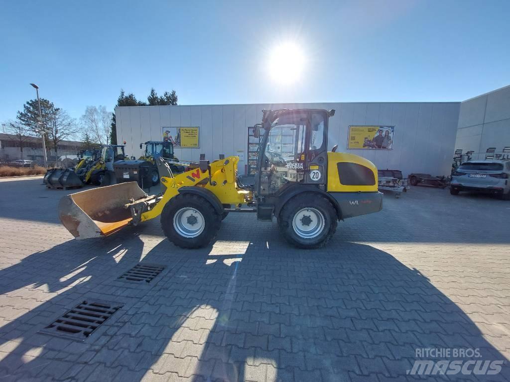 Wacker Neuson WL44 Фронтальні навантажувачі