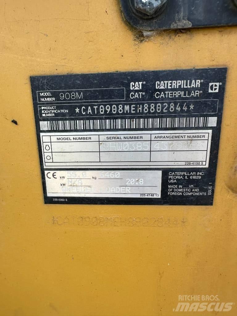 CAT 908M Фронтальні навантажувачі
