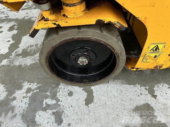 JCB S4046E Підйомники-ножиці