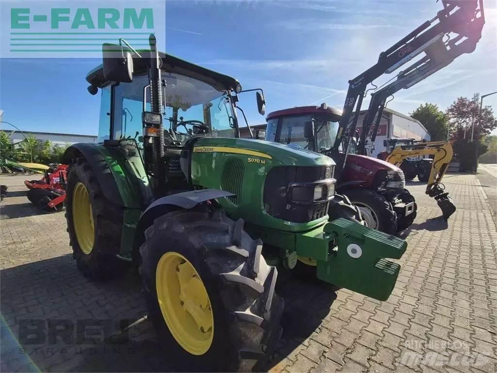 John Deere 5070 m Трактори