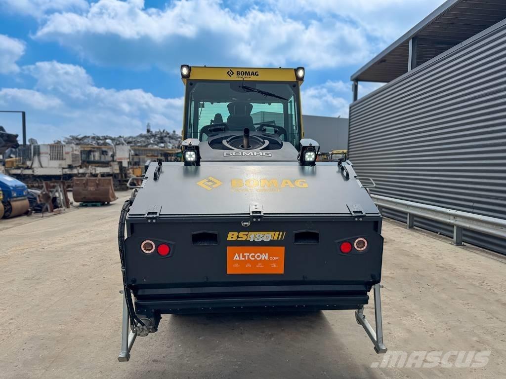 Bomag BW 174 AP-4V Котки тротуарні