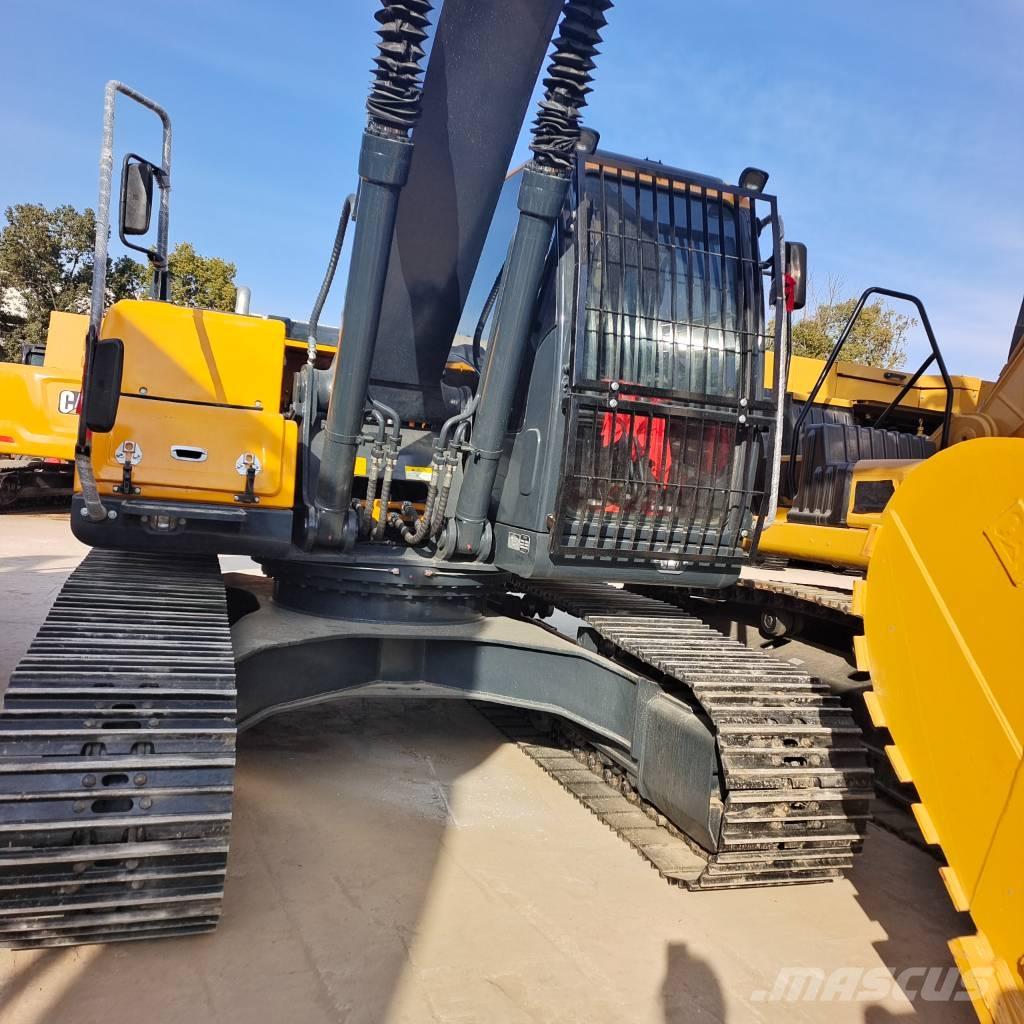 Hyundai 220LC-9T Гусеничні екскаватори