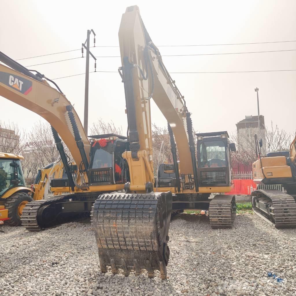 CAT 320D Гусеничні екскаватори
