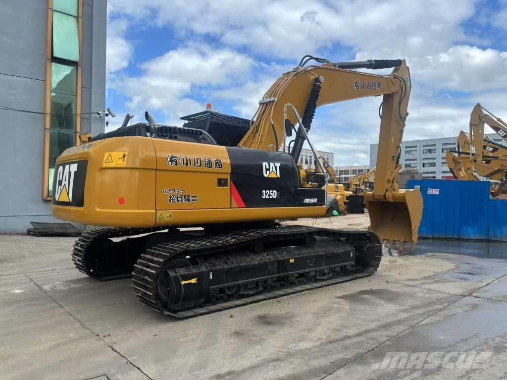CAT 325 D Гусеничні екскаватори
