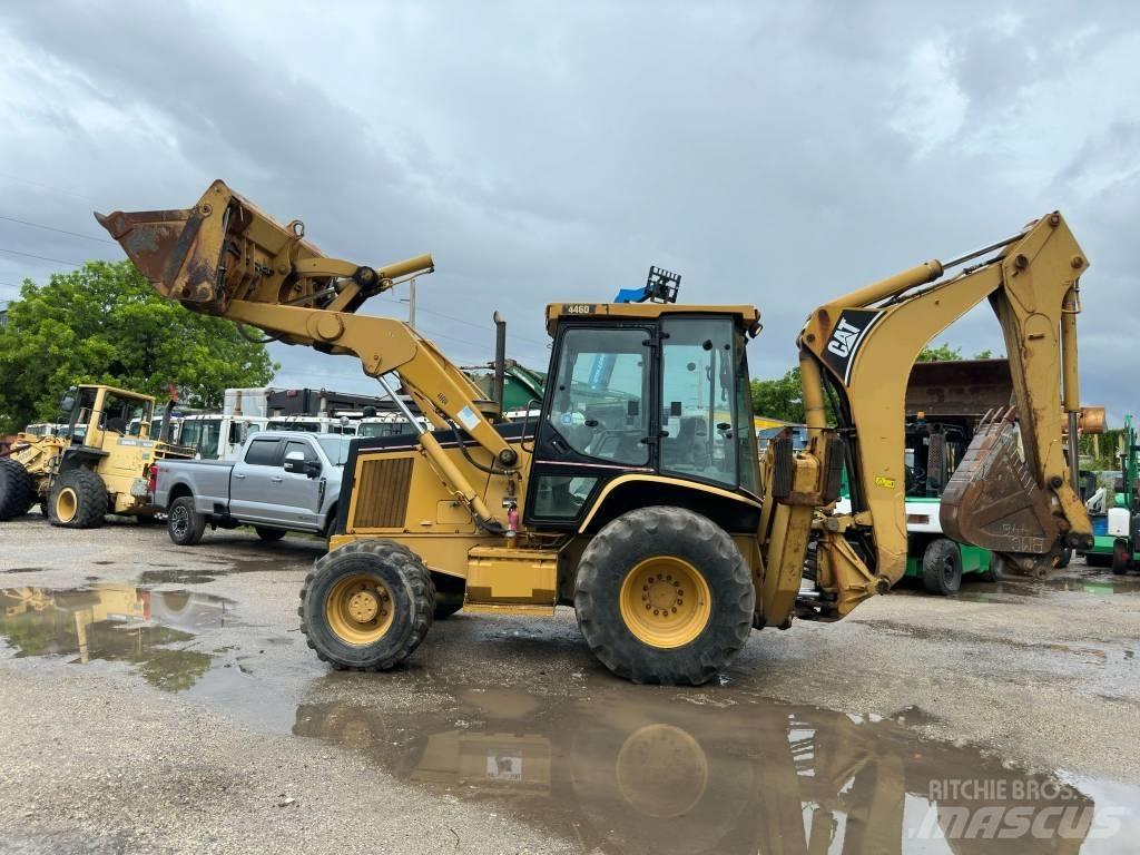 CAT 446 D Екскаватори-навантажувачі