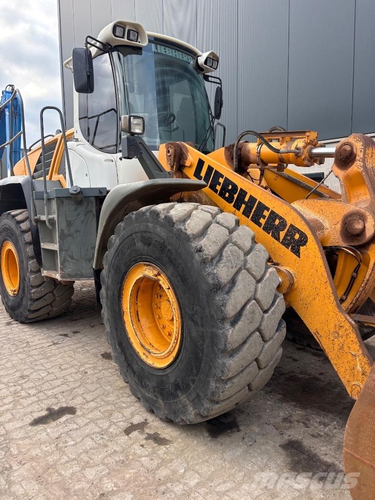 Liebherr L 550 Фронтальні навантажувачі
