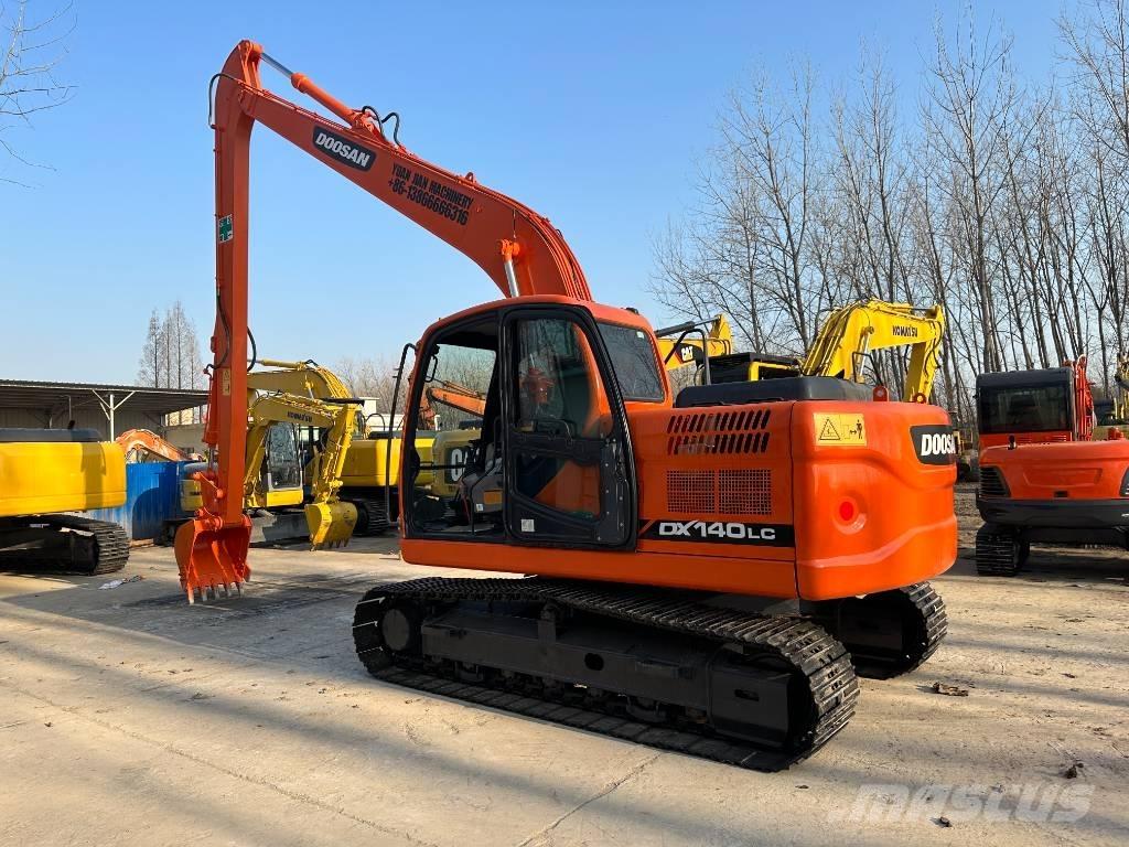 Doosan DX140 Гусеничні екскаватори
