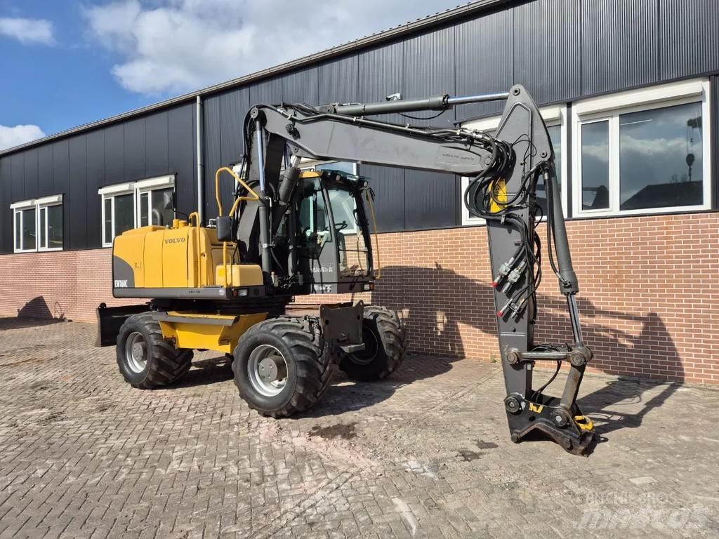 Volvo EW160C Колісні екскаватори