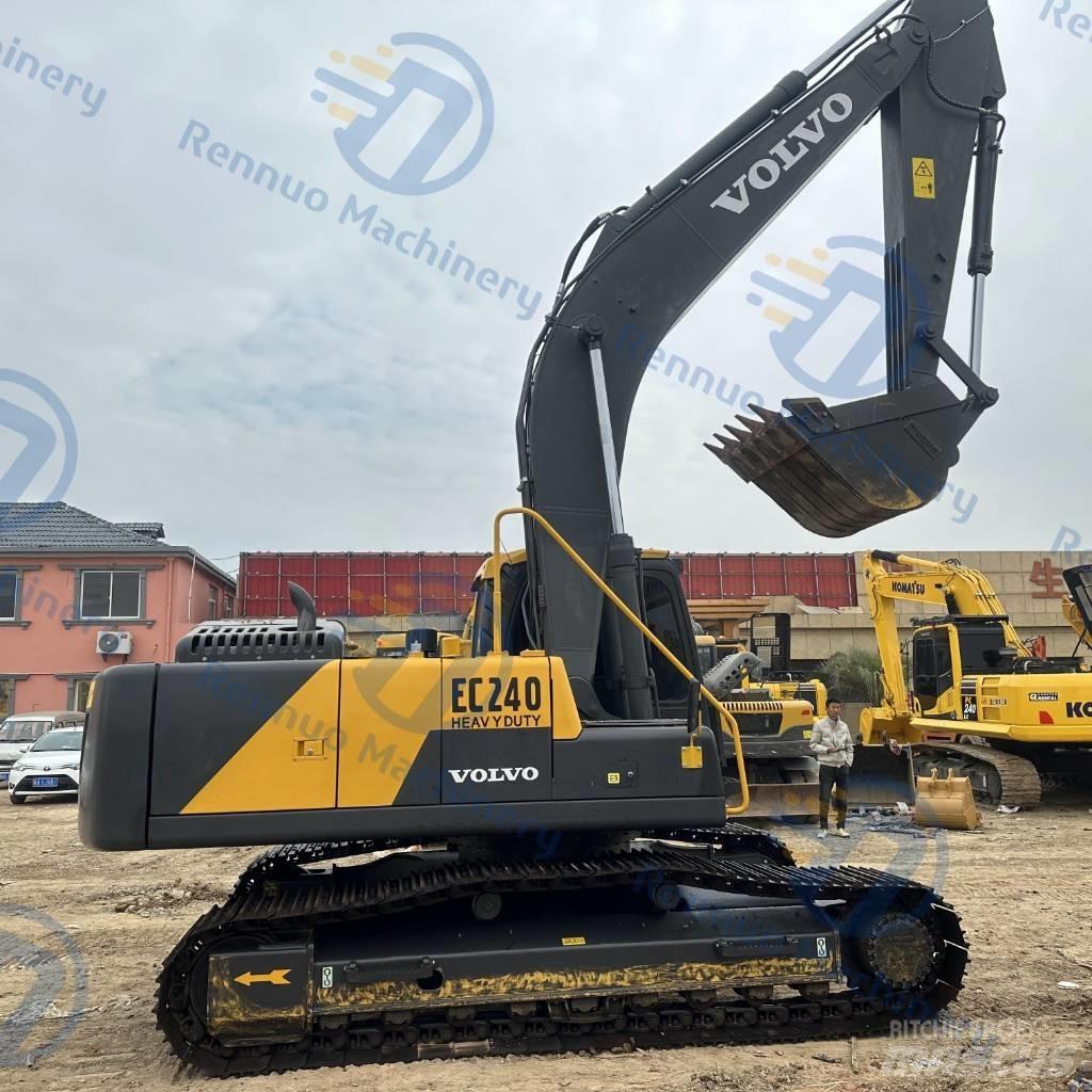 Volvo EC 240 Гусеничні екскаватори