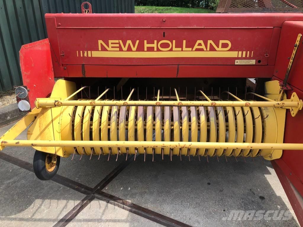 New Holland 570 Тюкові прес-підбирачі