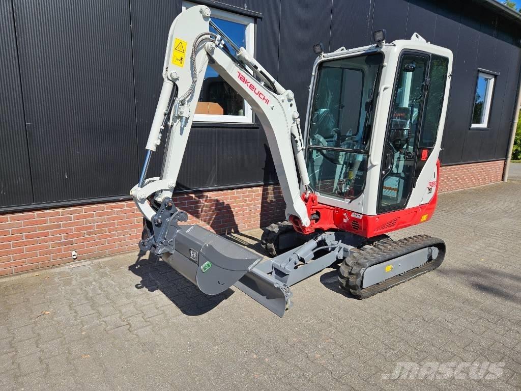 Takeuchi TB320 Demo Міні-екскаватори < 7т