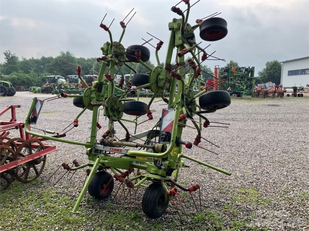 CLAAS VOLTO 870 Граблі і сінозворушувачі