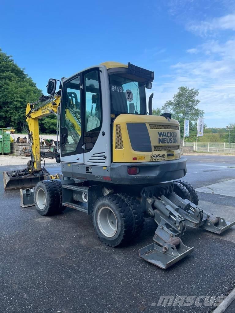 Wacker Neuson W65 Колісні екскаватори