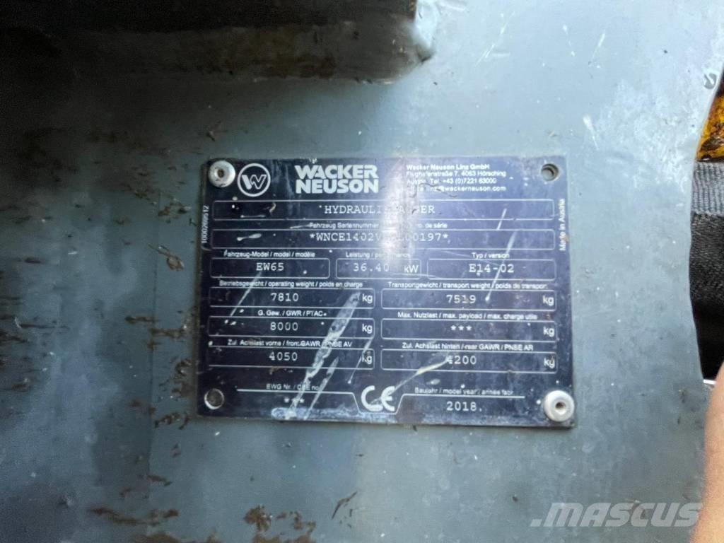 Wacker Neuson W65 Колісні екскаватори