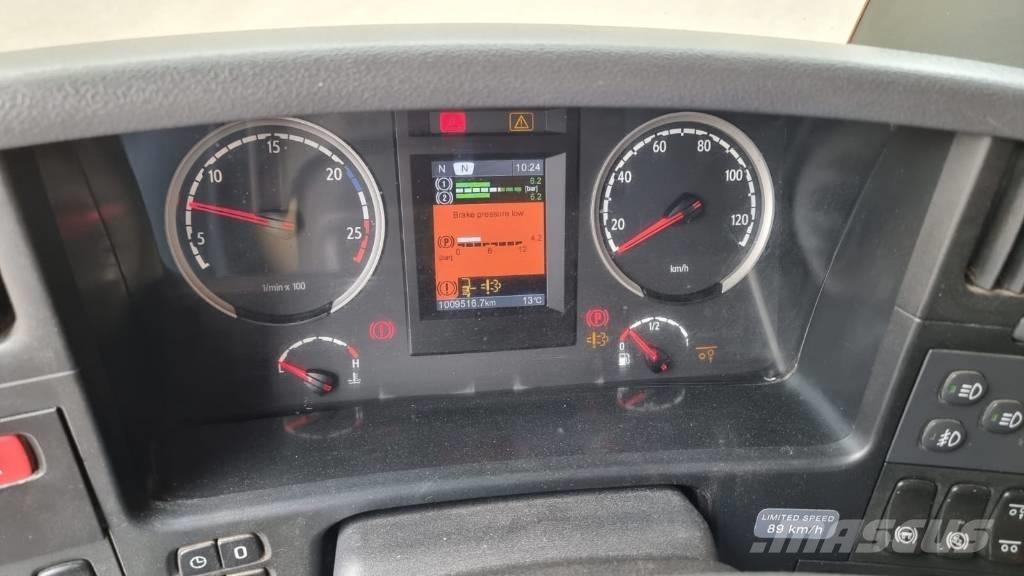 Scania R 560 Тягачі