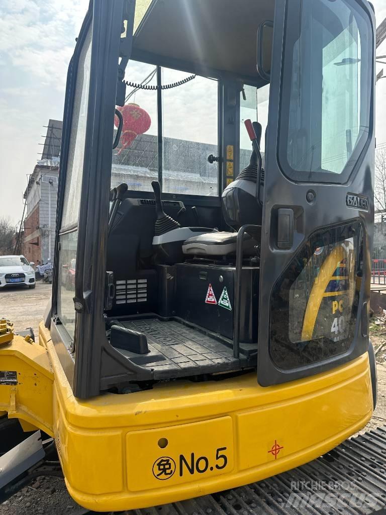 Komatsu PC 40 Міні-екскаватори < 7т