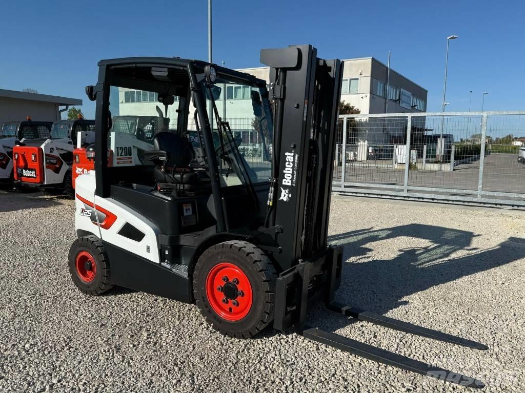Bobcat D 25 S-9 Дизельні навантажувачі