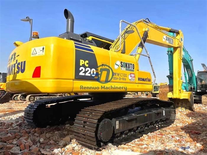 Komatsu PC 220-8 Гусеничні екскаватори