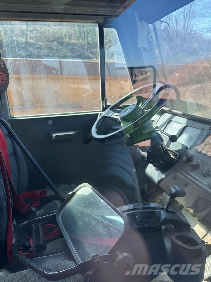 CAT 769D Кабіни