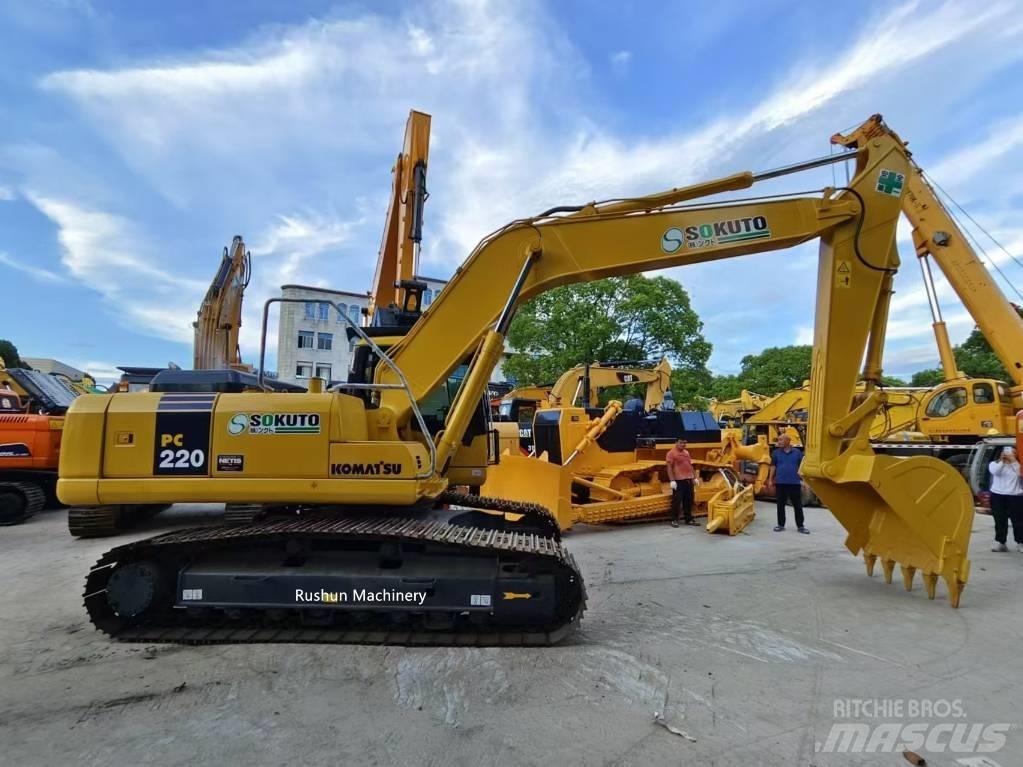Komatsu PC 220-7 Гусеничні екскаватори