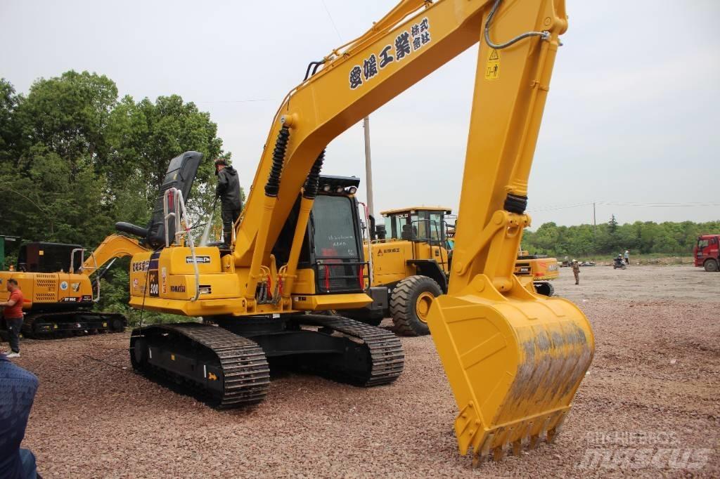 Komatsu PC 200-8 Гусеничні екскаватори